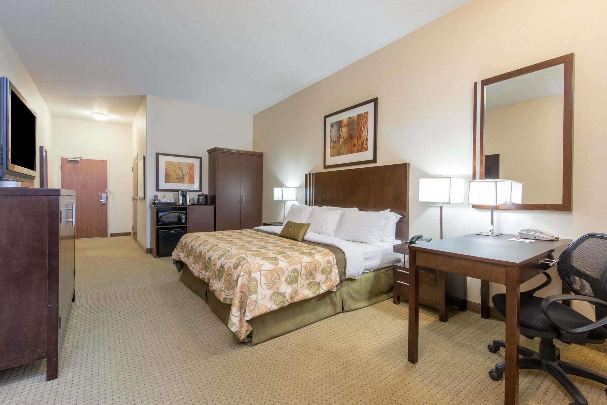 Ramada By Wyndham Wainwright Hotel Exterior photo